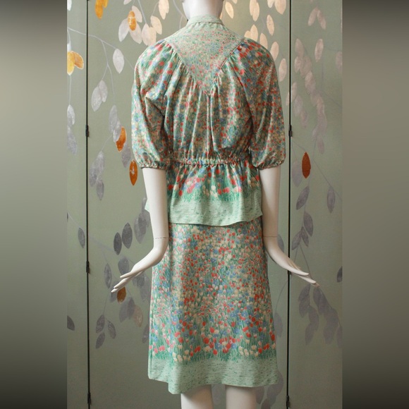 1970s Vintage Tulip Matching Set, Vintage Spring Set, Seafoam Floral - Picture 2 of 7